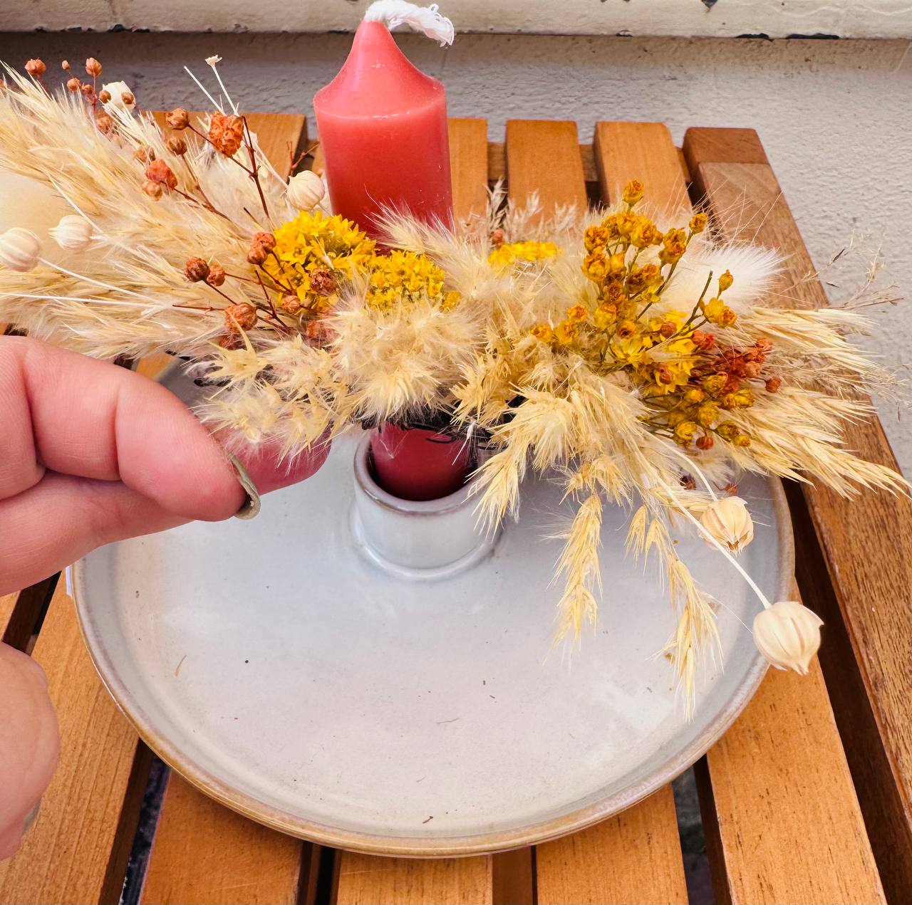 Kerzenständer mit Trockenblumen
