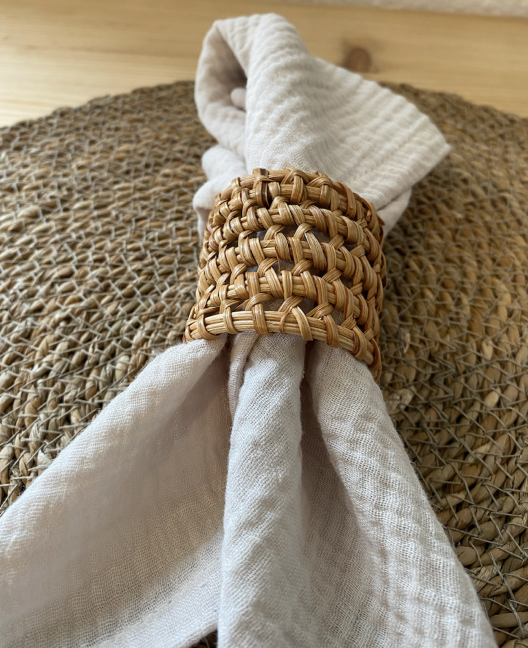 serviettenring-rattan.webp